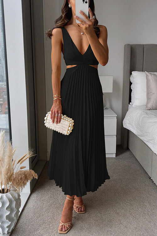 Evaa™ | Sleeveless Pleated Maxi Dress