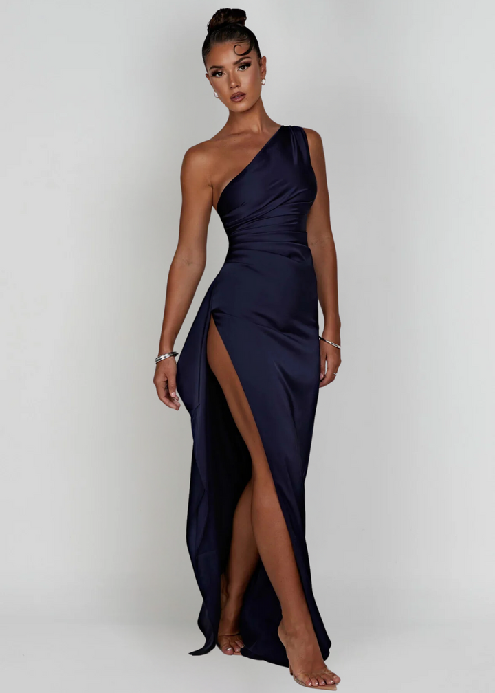 Luna Elegant Maxi Dress