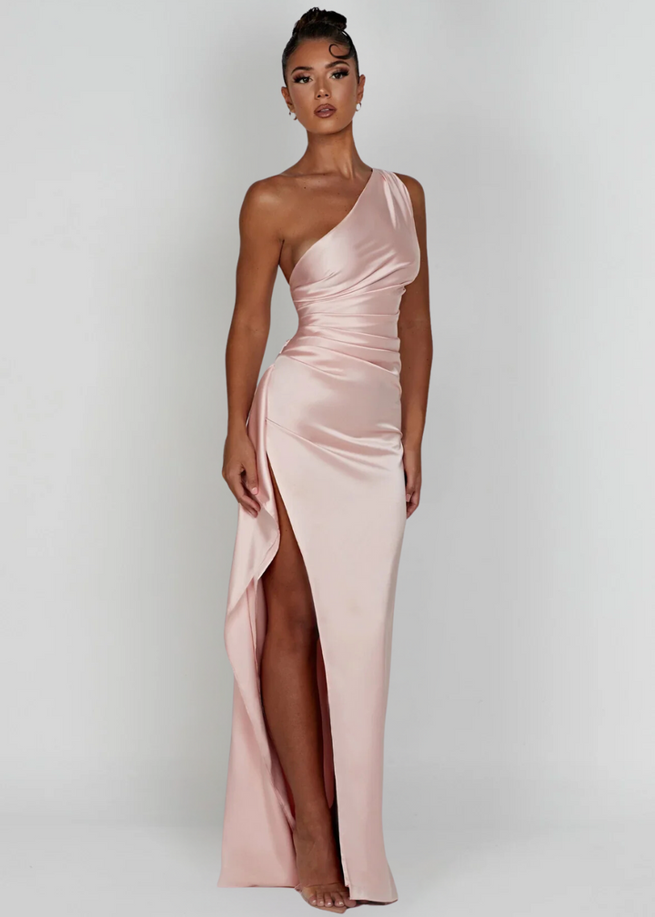 Luna Elegant Maxi Dress