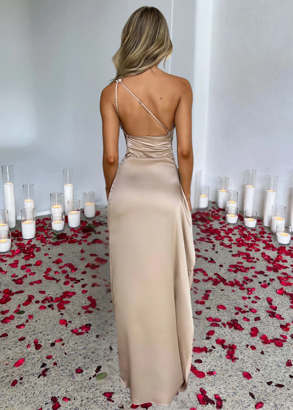 Luna Elegant Maxi Dress