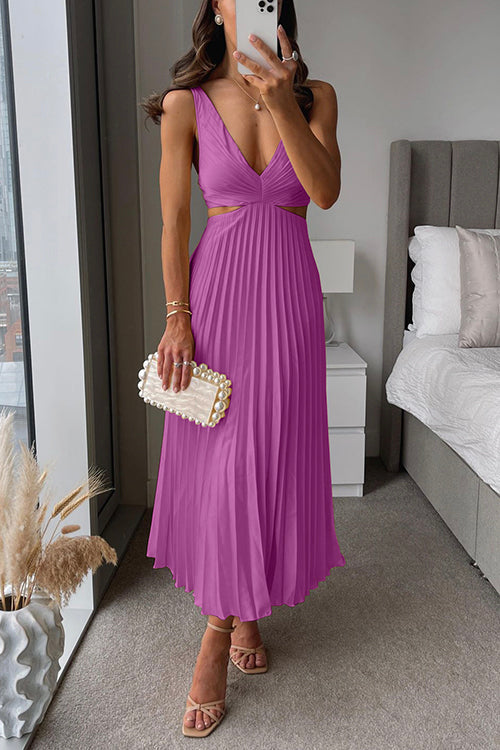 Evaa™ | Sleeveless Pleated Maxi Dress