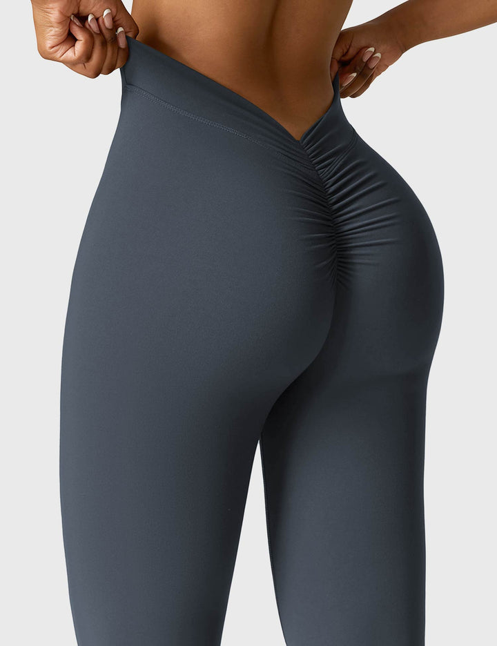 Daze™ | V-back Flare Leggings