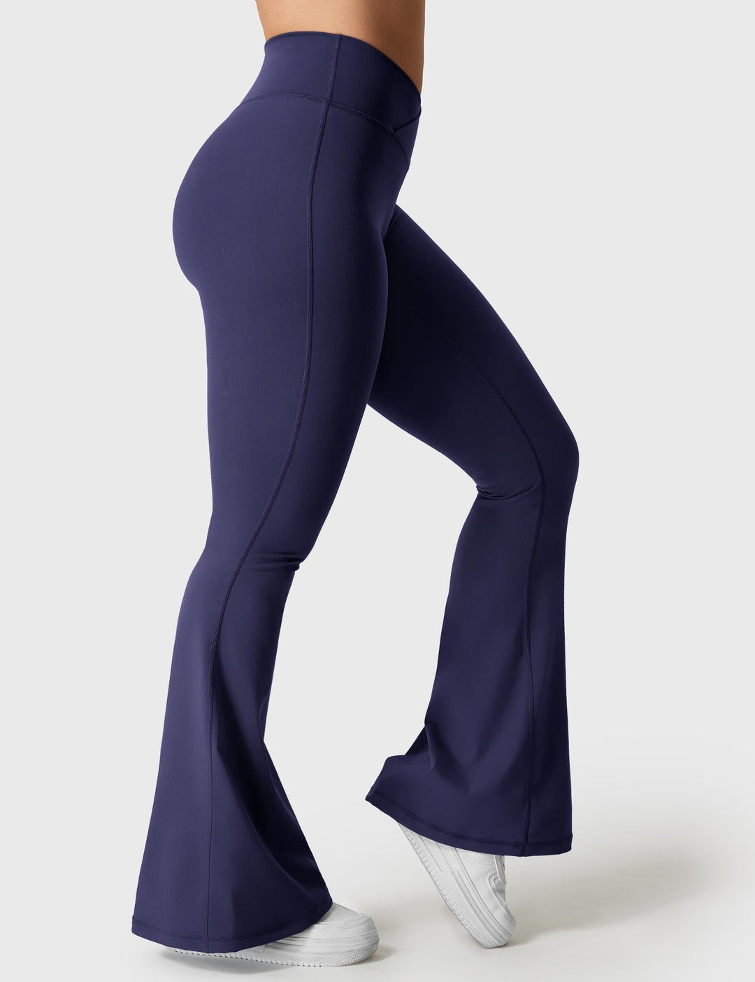 Kalie™ | V-waistband Flare Leggings