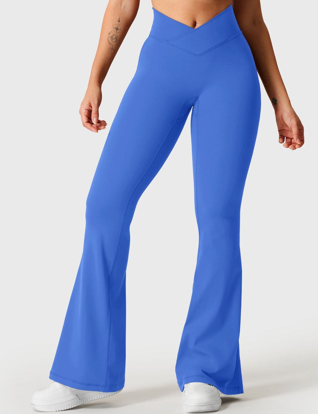 Kalie™ | V-waistband Flare Leggings
